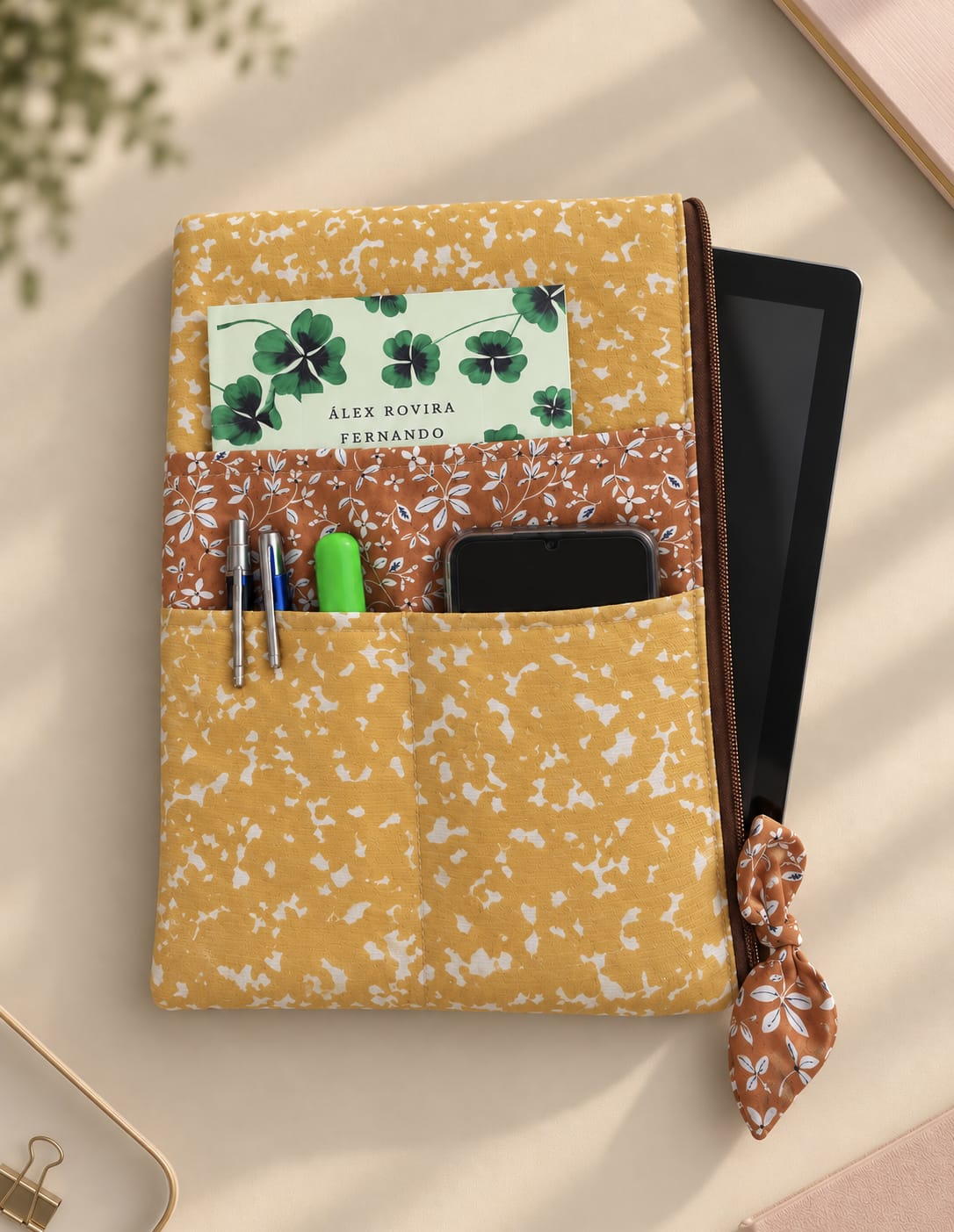 funda multifuncion mostaza